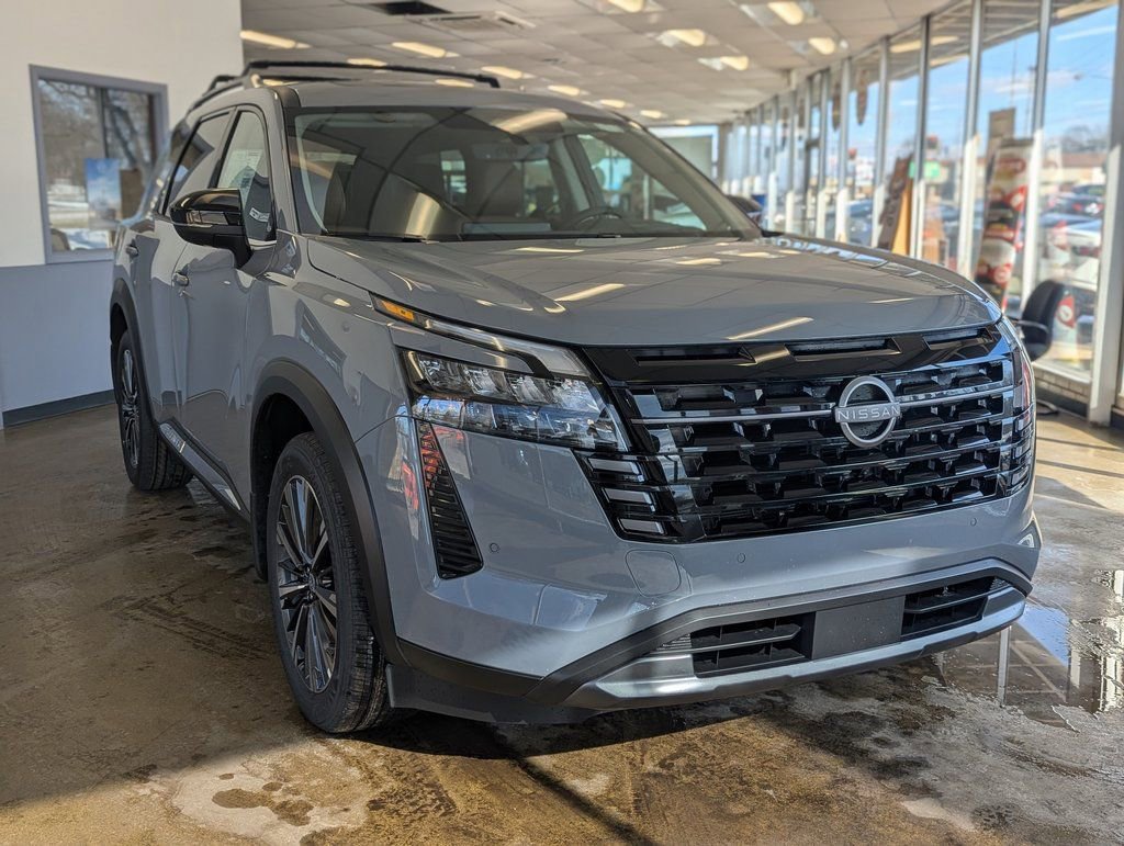 New 2026 Nissan Pathfinder Platinum image 8