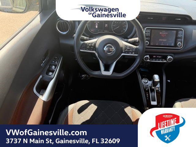 Used 2020 Nissan Kicks SR image 15