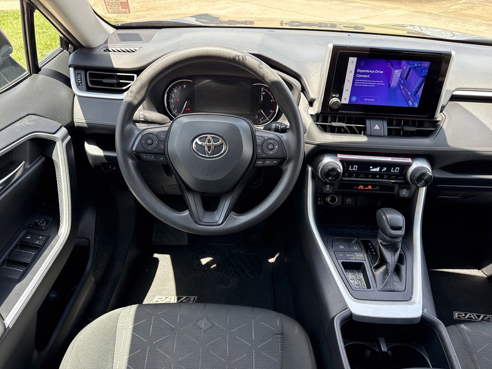 Used 2024 Toyota RAV4 XLE image 15