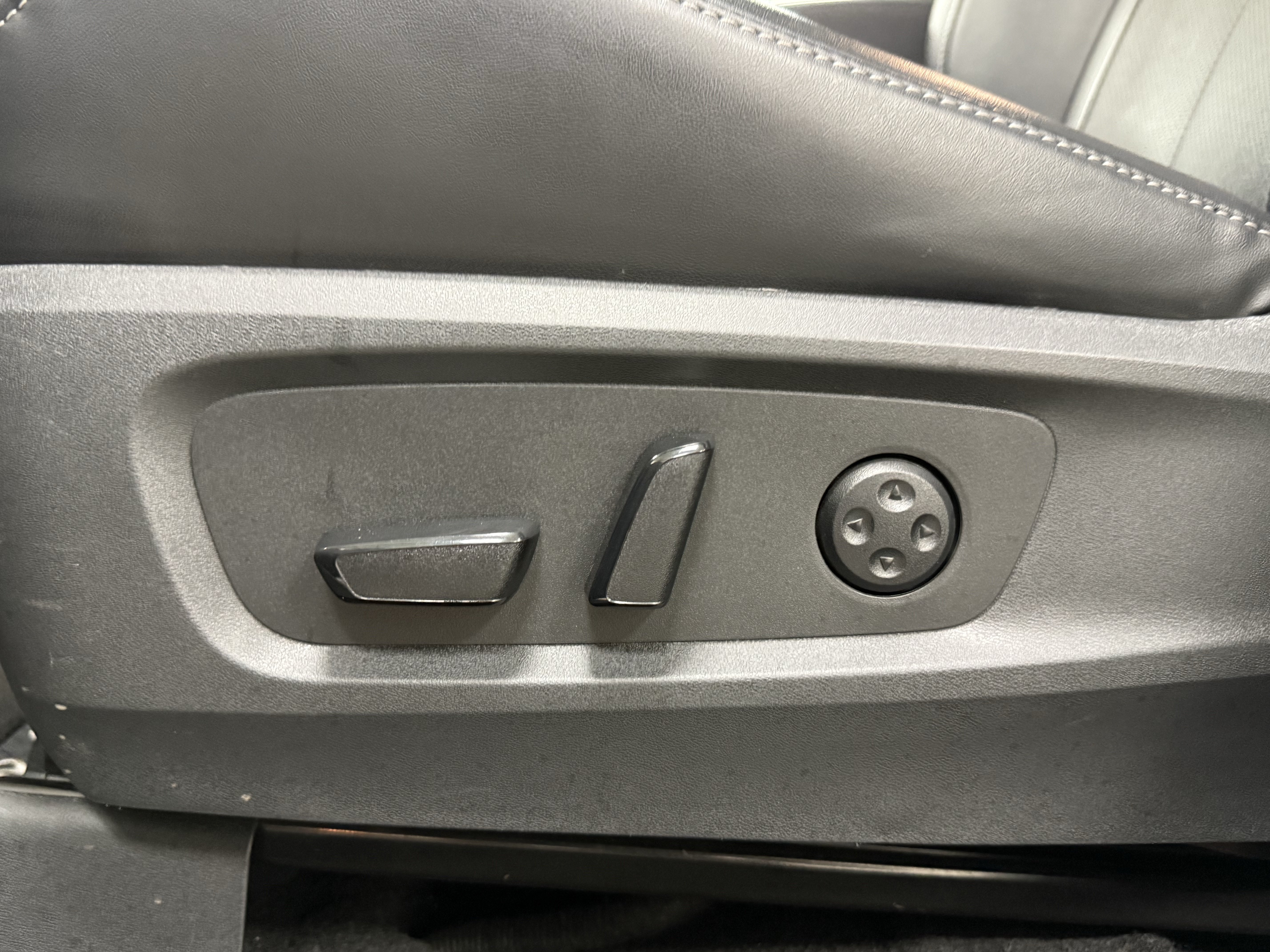 Certified 2025 INFINITI QX60 Pure AWD/4WD image 28