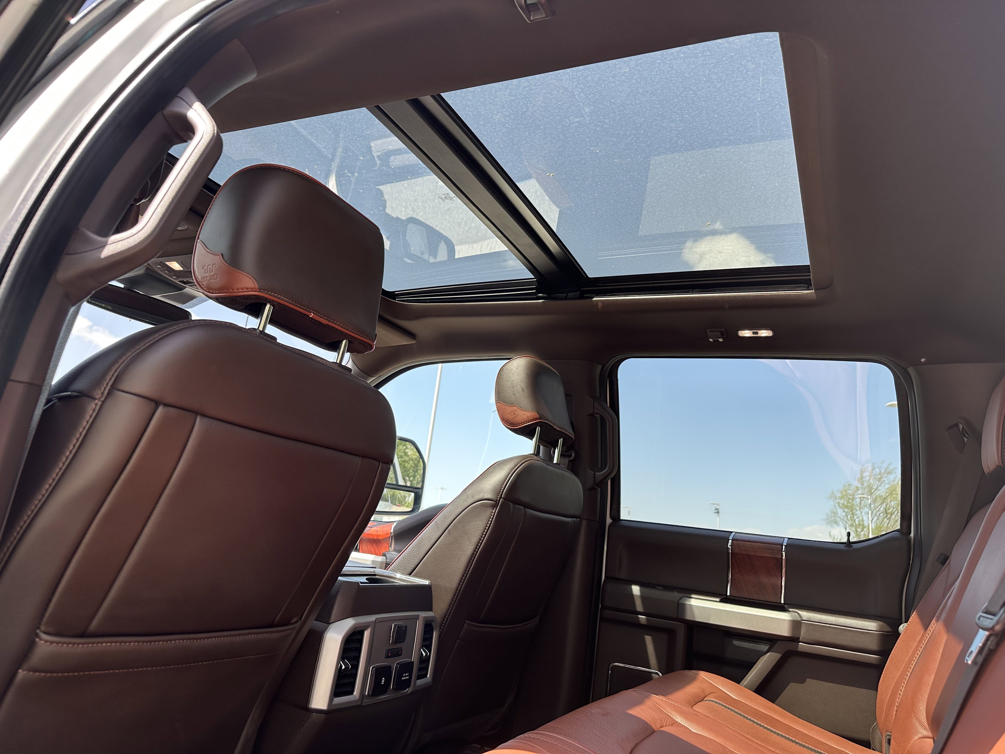 Used 2022 Ford F250 King Ranch w/ King Ranch Ultimate Package AWD/4WD image 22