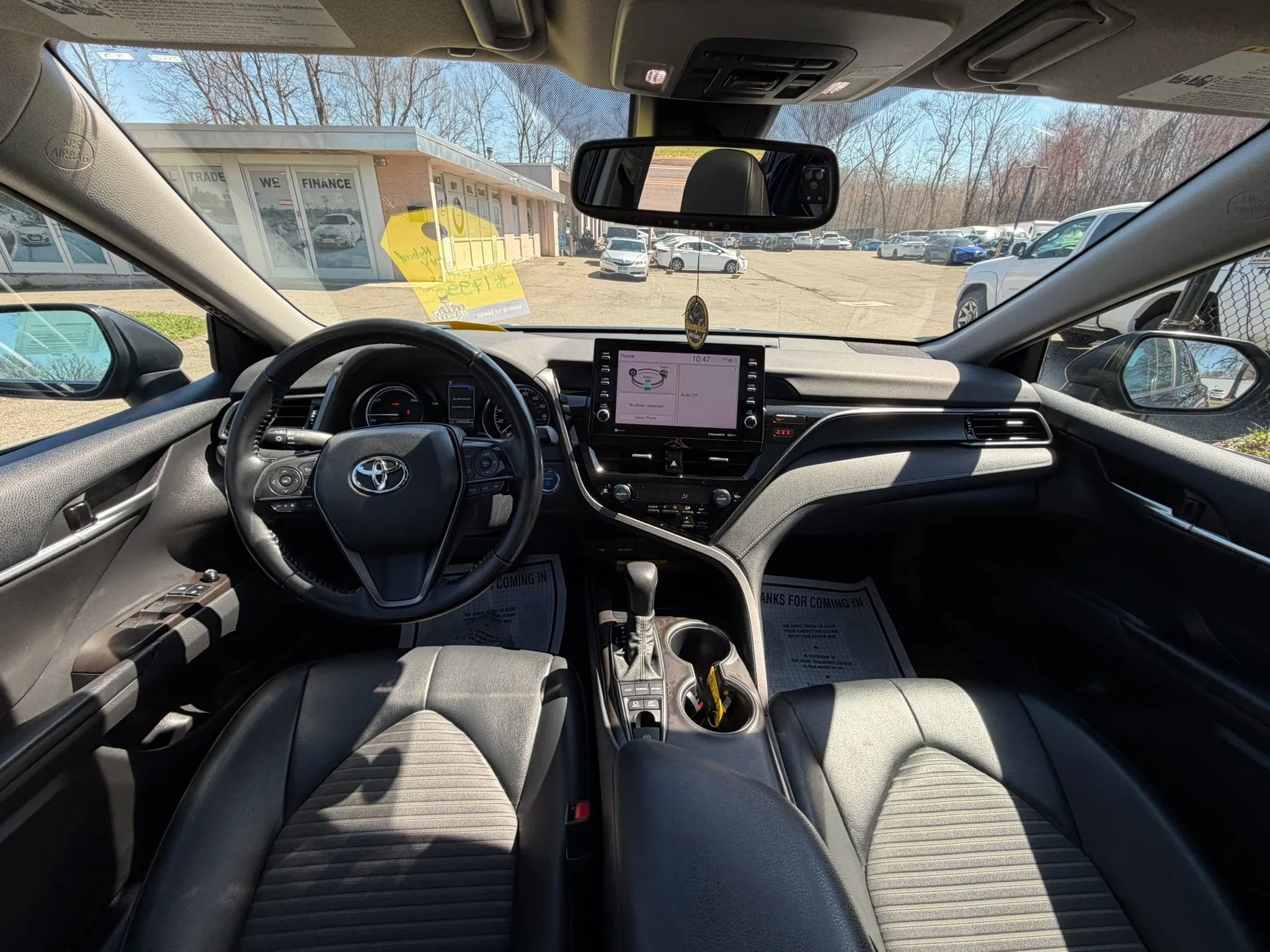 Used 2021 Toyota Camry SE w/ Audio Upgrade Package FWD image 21