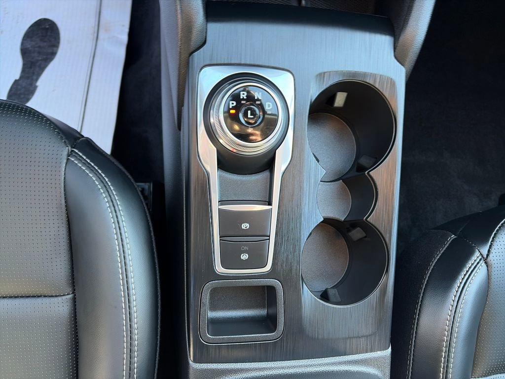 Used 2025 Ford Escape Platinum image 25