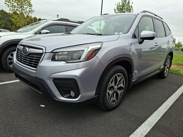 Used 2021 Subaru Forester Premium AWD/4WD image 3