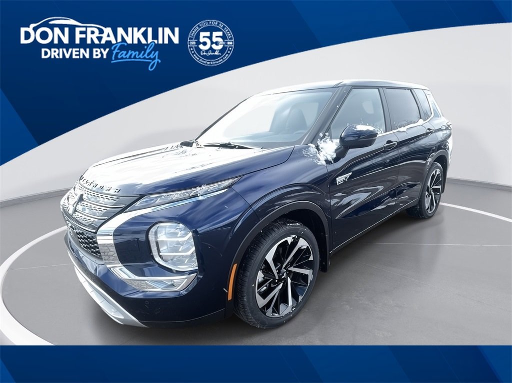 New 2025 Mitsubishi Outlander SE image 1