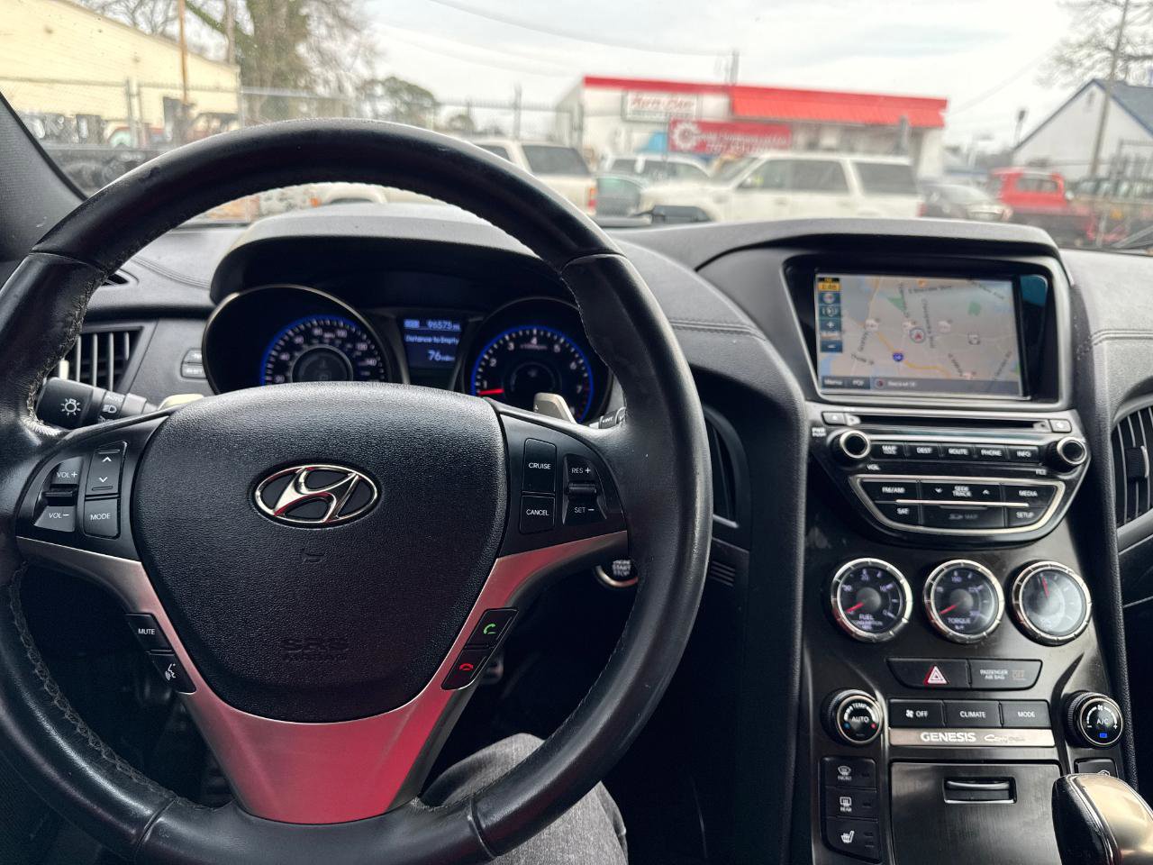 Used 2016 Hyundai Genesis Coupe 3.8 image 16