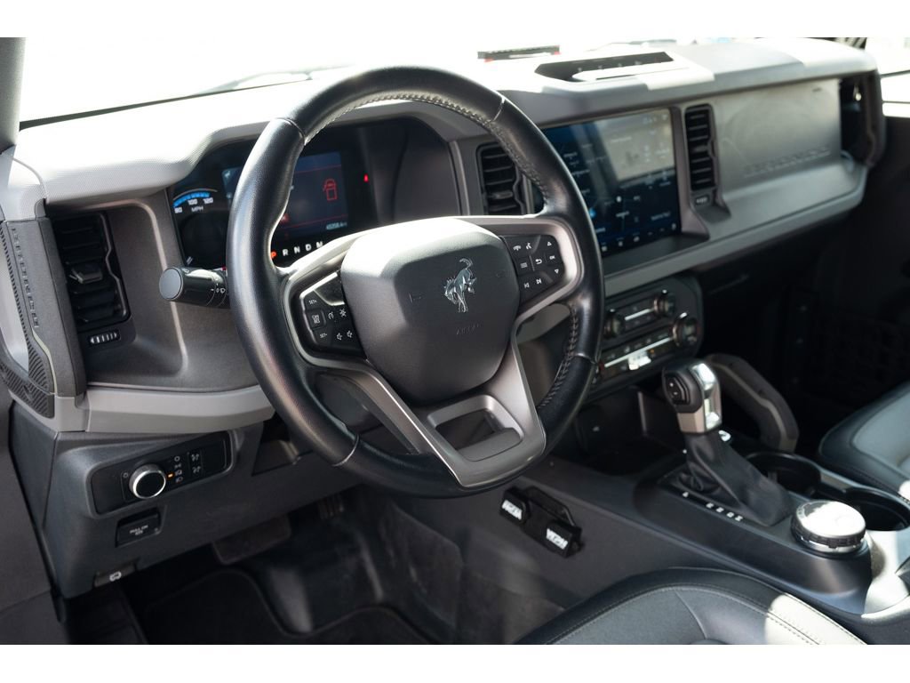 Used 2024 Ford Bronco Everglades image 5