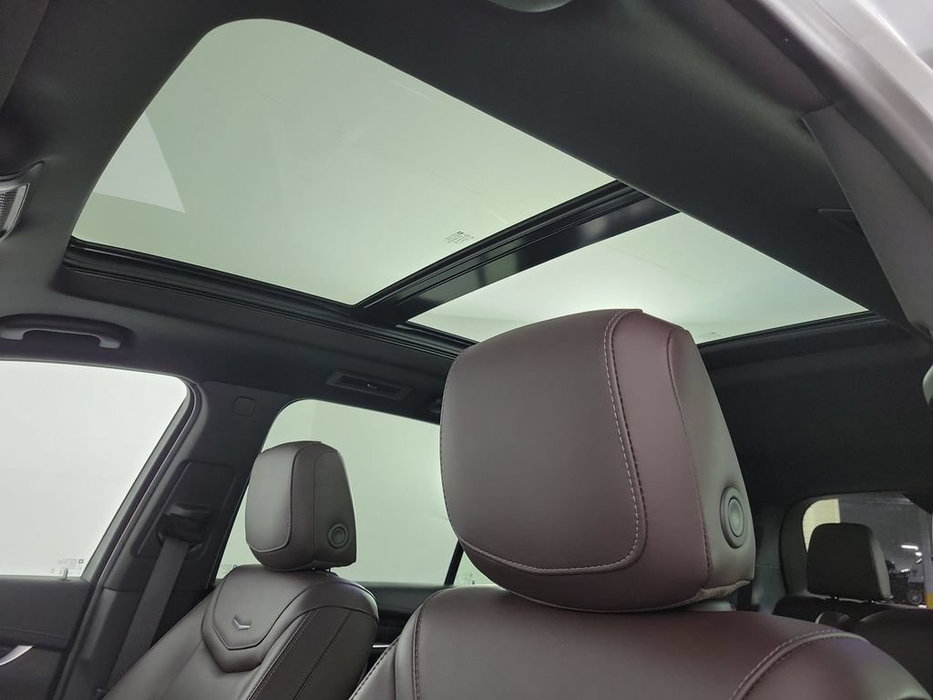 Certified 2024 Cadillac XT6 Premium Luxury w/ LPO, Floor Liner Package AWD/4WD image 20