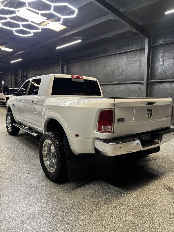 Used 2018 RAM 3500 Laramie Longhorn AWD/4WD image 7