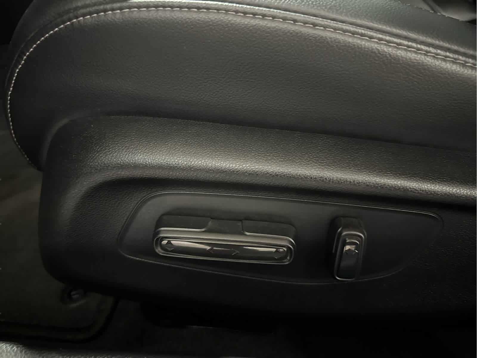 Used 2022 Honda Civic Touring image 12