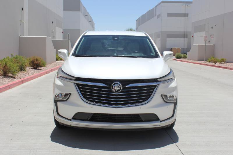 Used 2023 Buick Enclave Essence w/ Sound and Sites Package AWD/4WD image 2