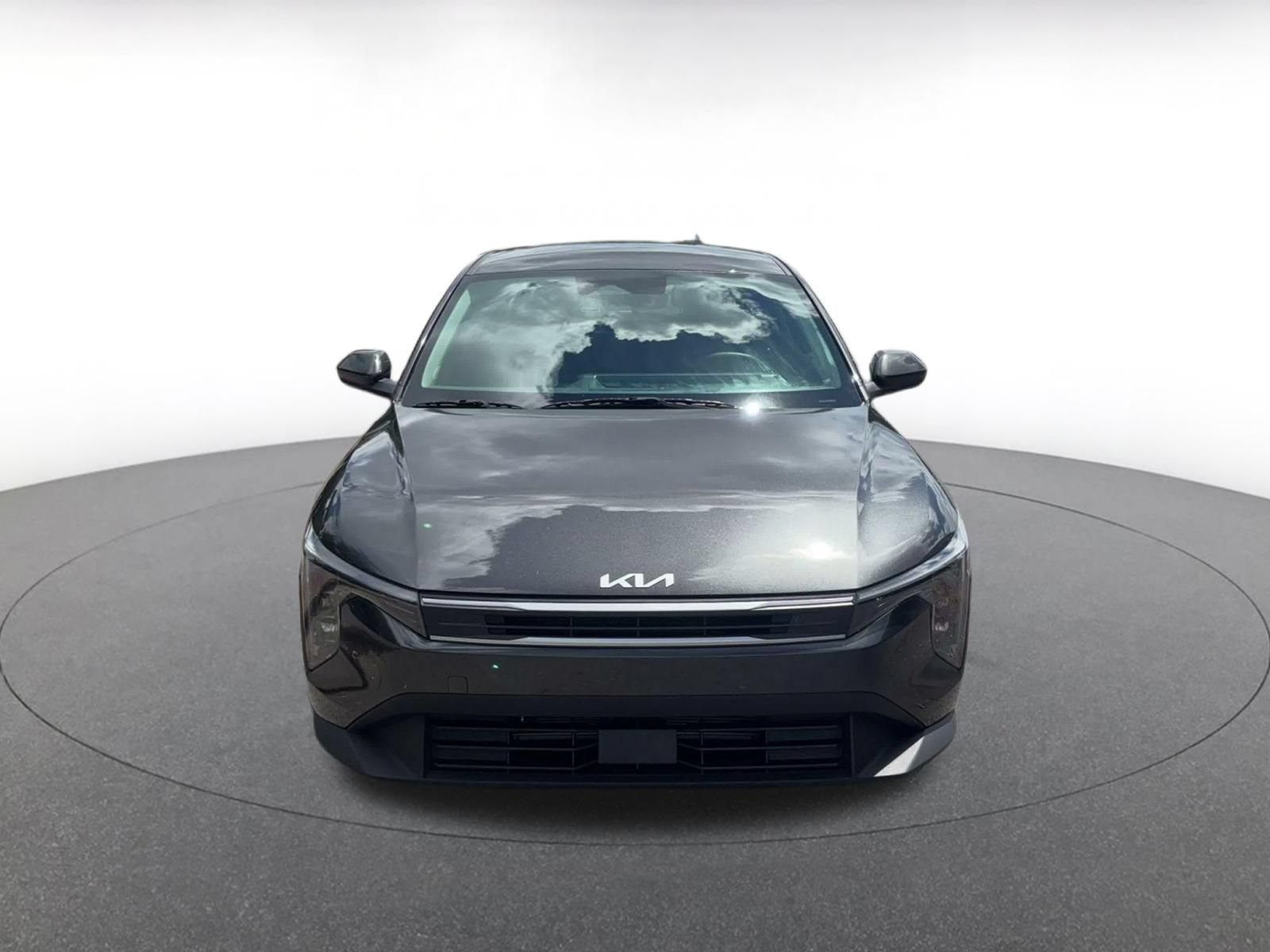 Used 2026 Kia K4 FWD image 3