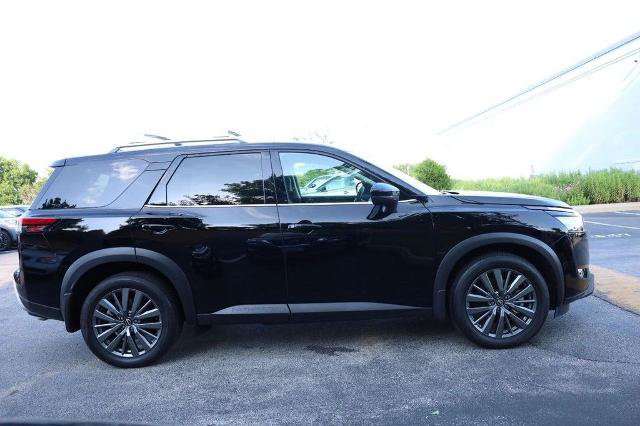 Certified 2025 Nissan Pathfinder SL w/ SL Premium Package AWD/4WD image 5