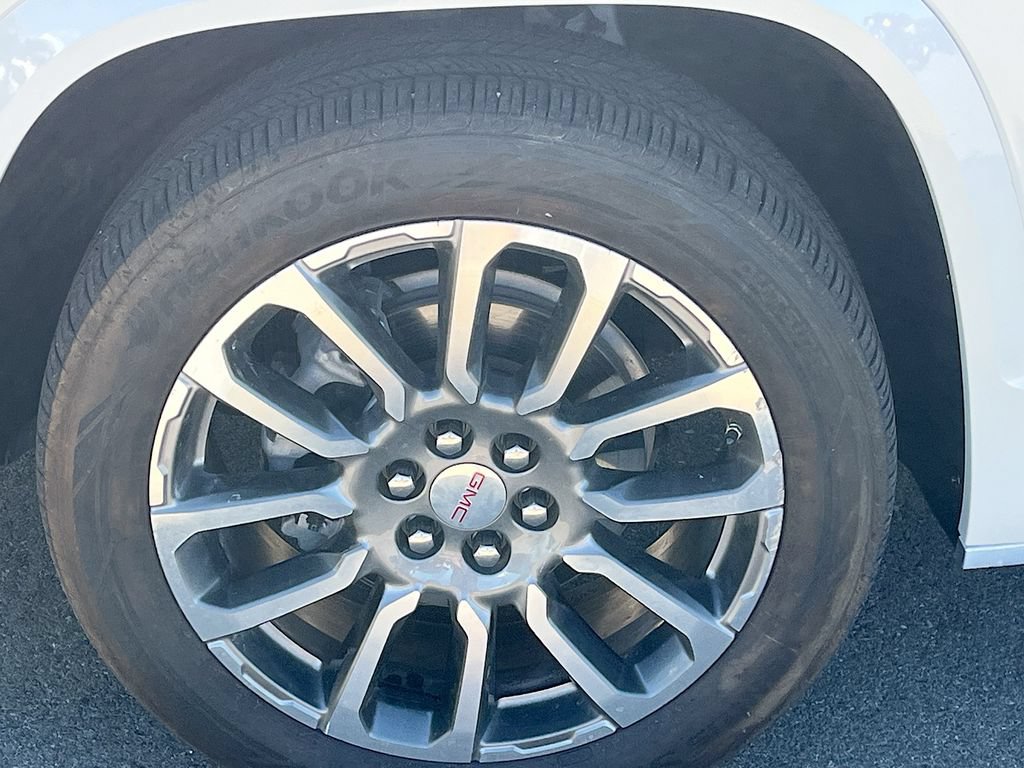 Used 2022 GMC Acadia Denali w/ Denali Ultimate Package AWD/4WD image 34