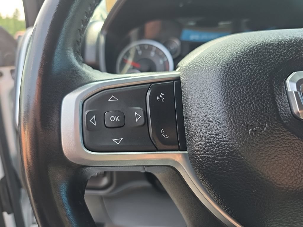 Used 2024 RAM 2500 Big Horn AWD/4WD image 34