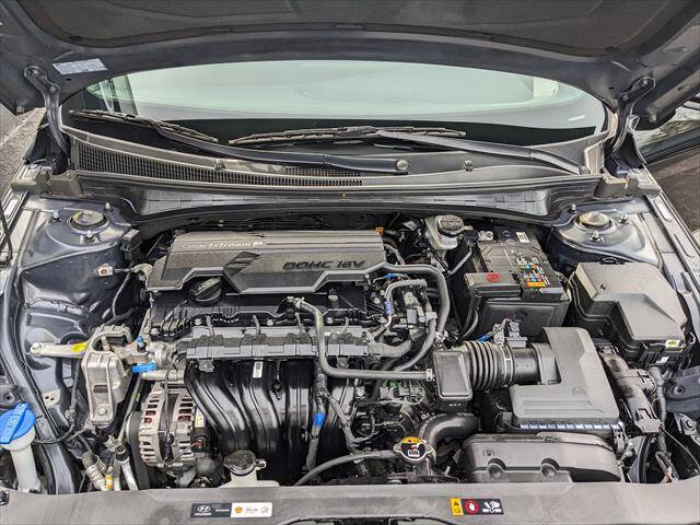 Used 2025 Hyundai Elantra Sport image 20