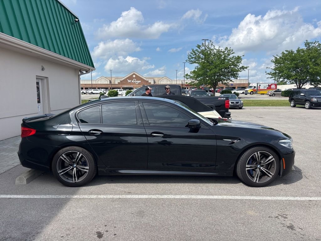Used 2018 BMW M5 w/ Executive Package AWD/4WD image 2