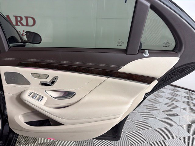 Used 2020 Mercedes-Benz S 450 Sedan image 36