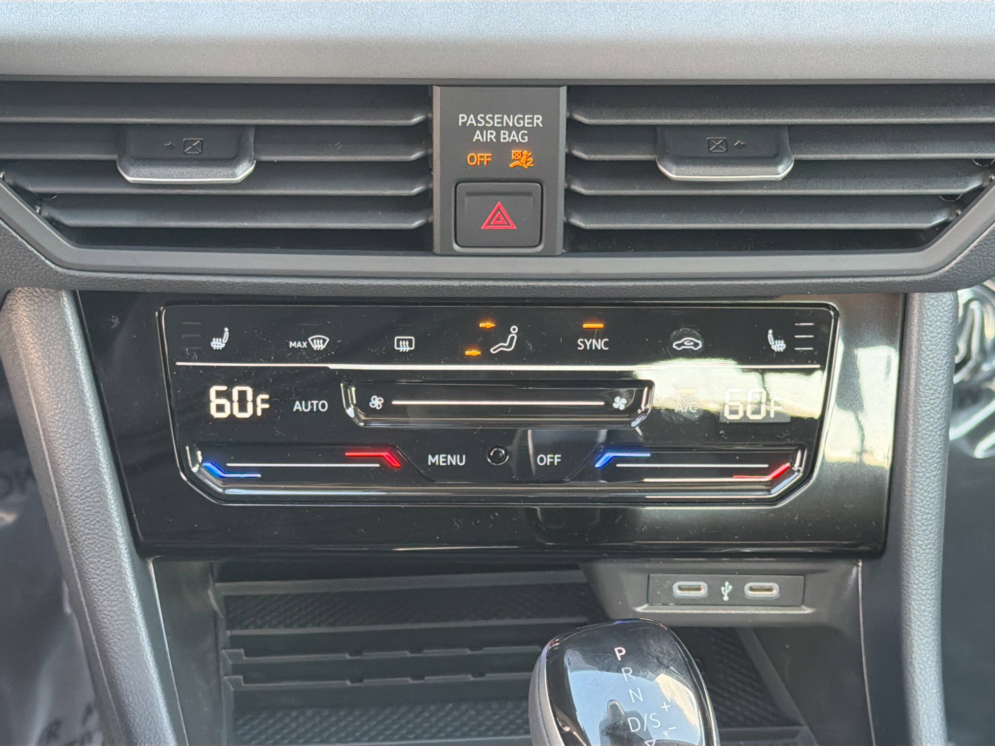 New 2026 Volkswagen Jetta SE image 32