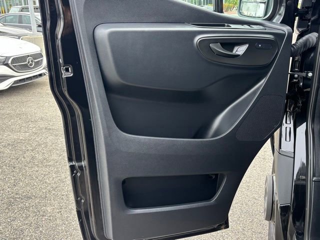 Used 2024 Mercedes-Benz Sprinter 3500 image 33