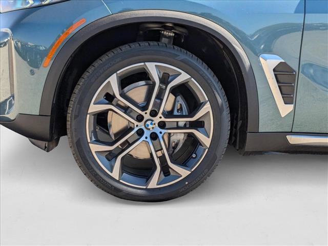 Used 2025 BMW X5 xDrive40i w/ Executive Package image 10