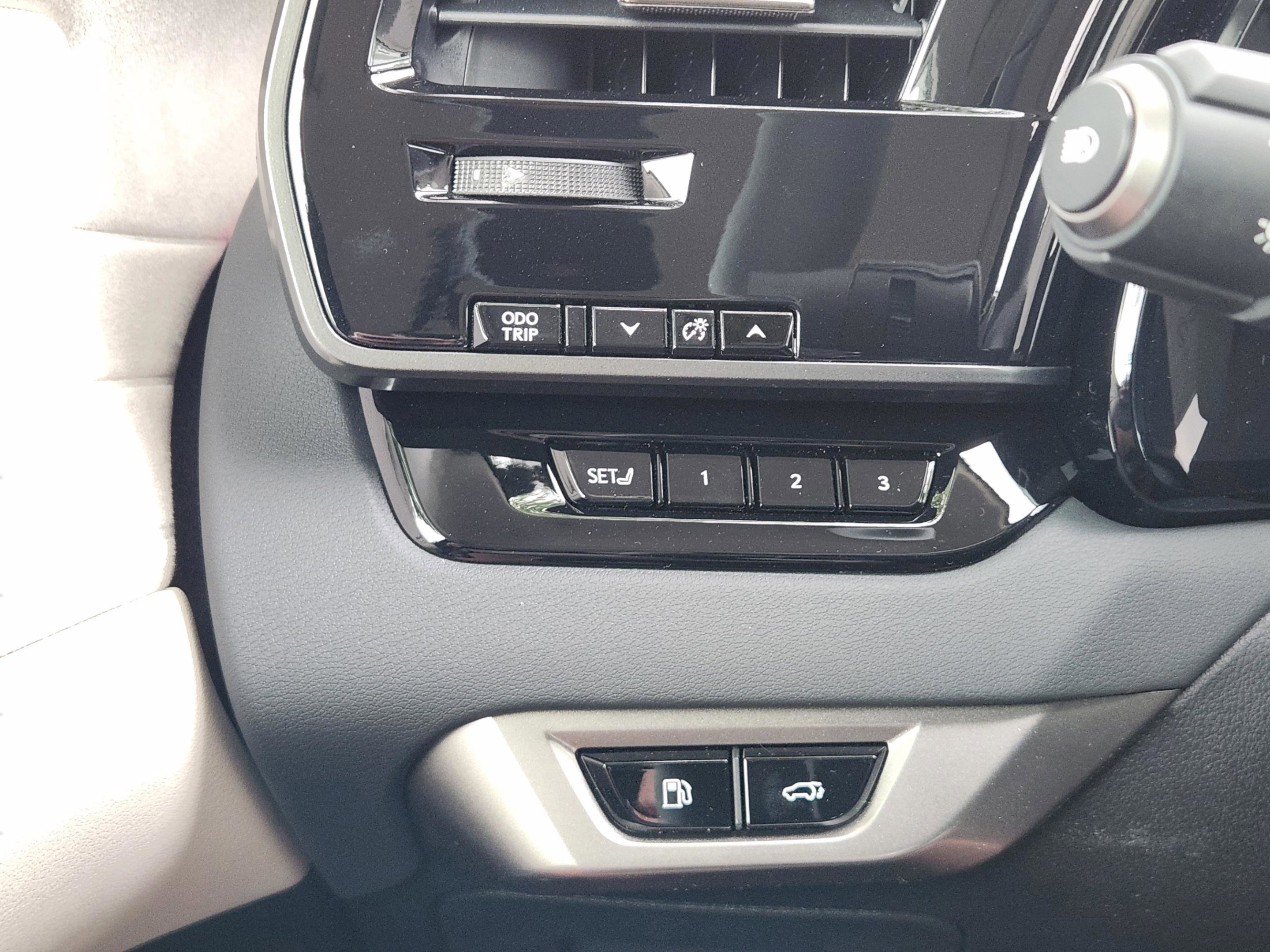 New 2026 Lexus RX 350 AWD image 12