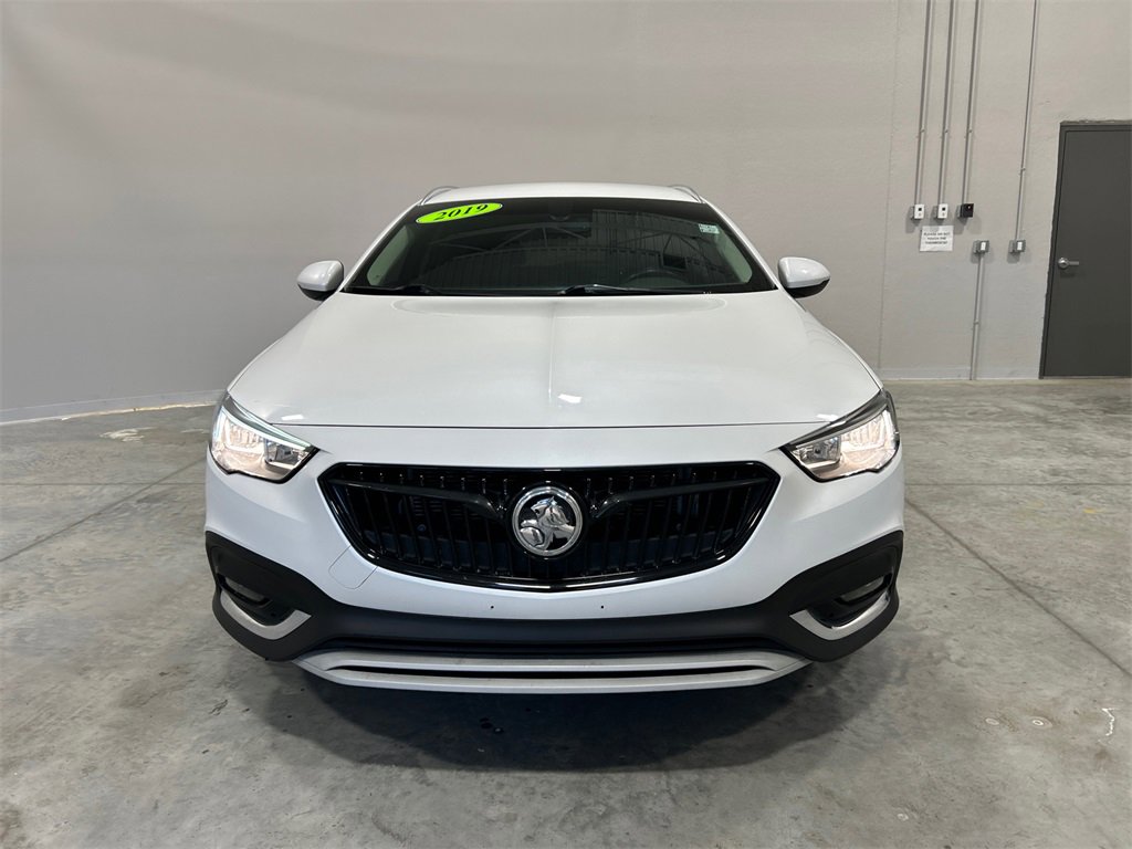 Used 2019 Buick Regal Preferred image 3