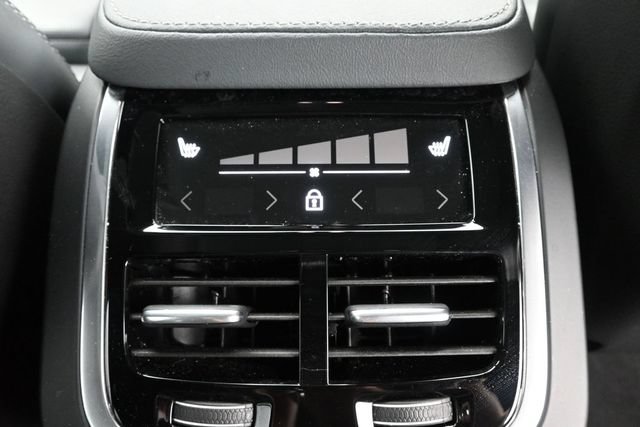 Used 2024 Volvo XC90 B6 Ultimate w/ Lounge Package AWD/4WD image 35