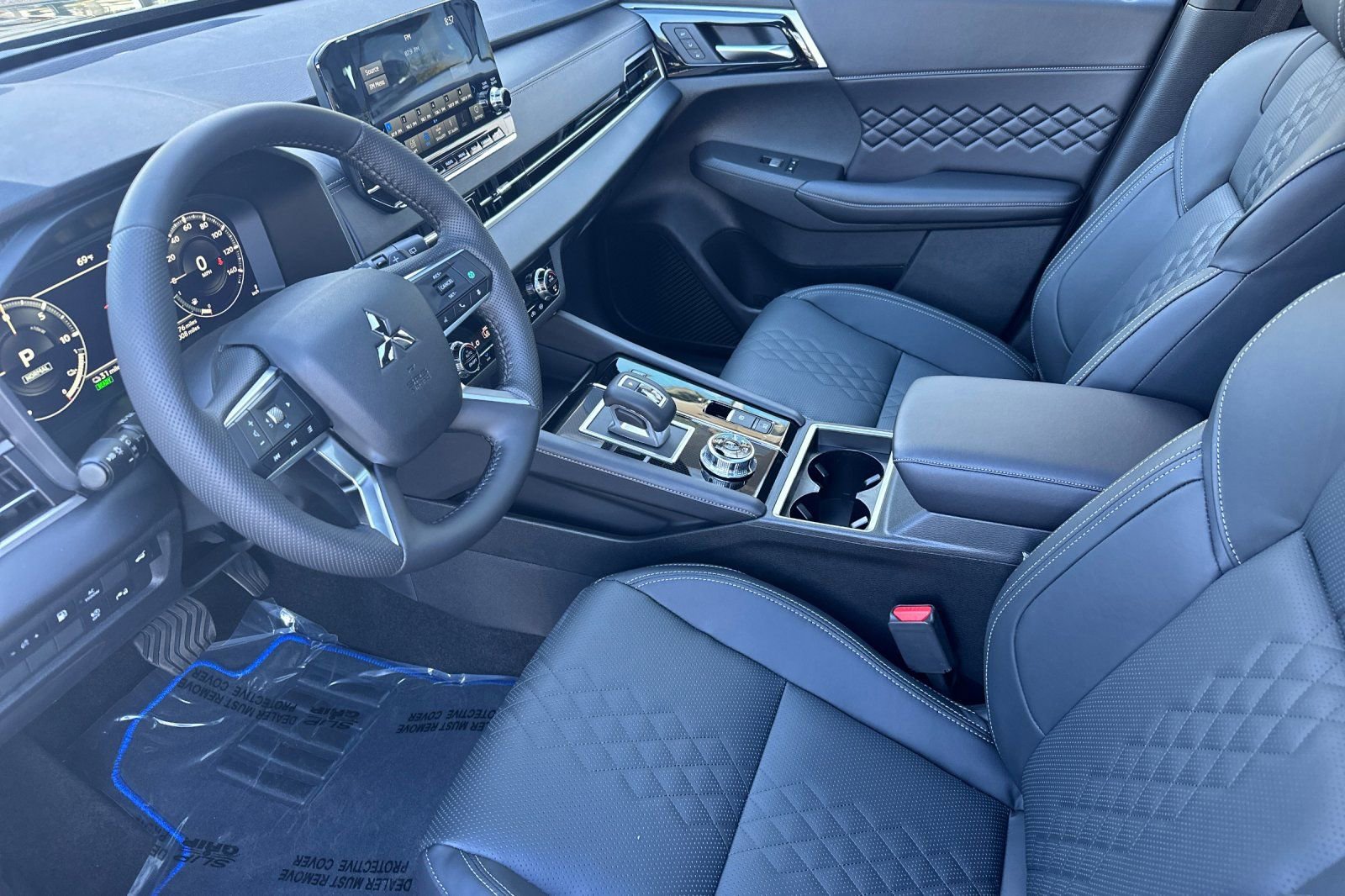 New 2025 Mitsubishi Outlander SEL image 9