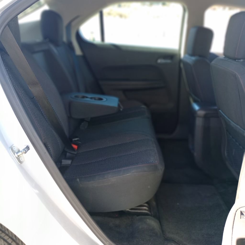 Used 2017 Chevrolet Equinox LS image 19