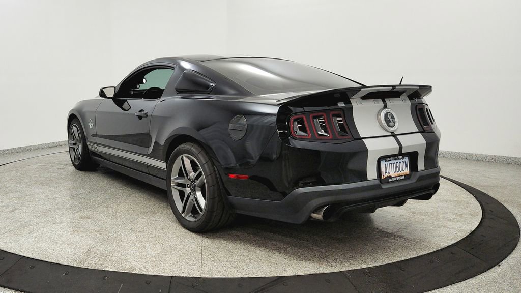 Used 2010 Ford Mustang Shelby GT500 RWD image 3