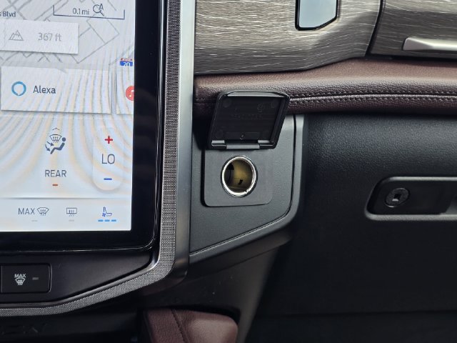 Used 2024 Ford Expedition Limited RWD image 28