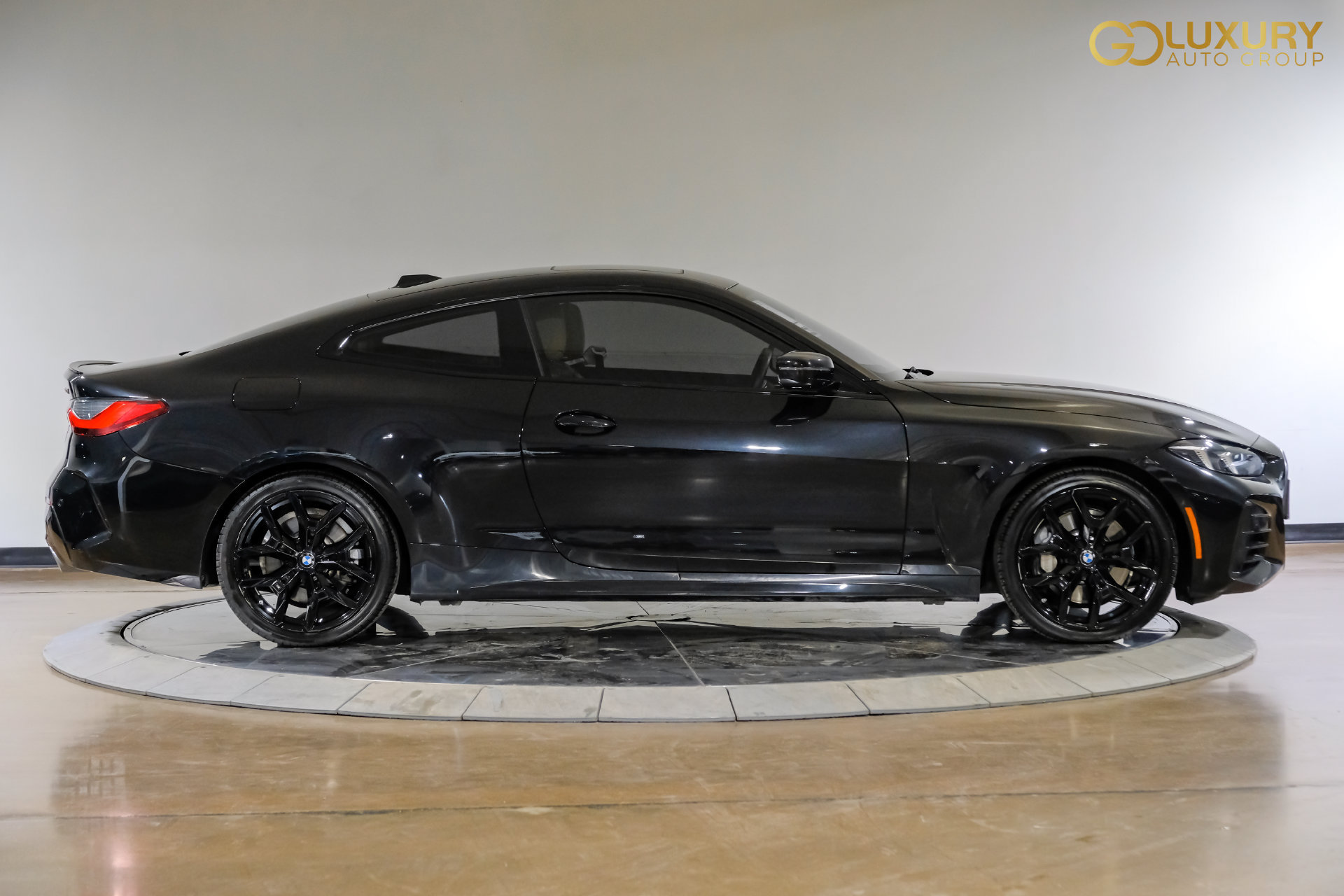 Used 2026 BMW 430i xDrive Coupe w/ M Sport Package AWD/4WD image 9