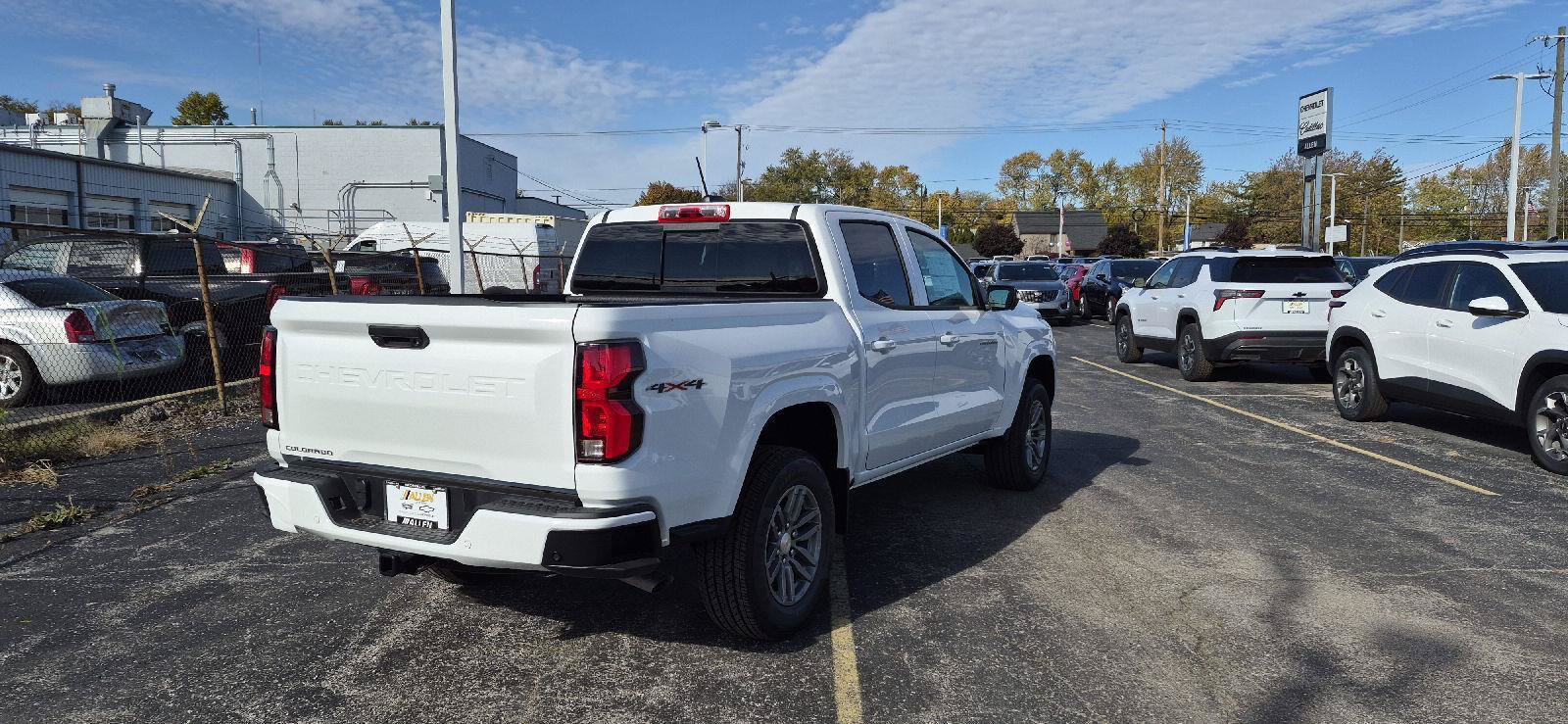 New 2026 Chevrolet Colorado LT w/ LT Convenience Package AWD/4WD image 5