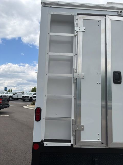 New 2027 Ford E-450 and Econoline 450 Super Duty w/ Power Equipment Group RWD image 17