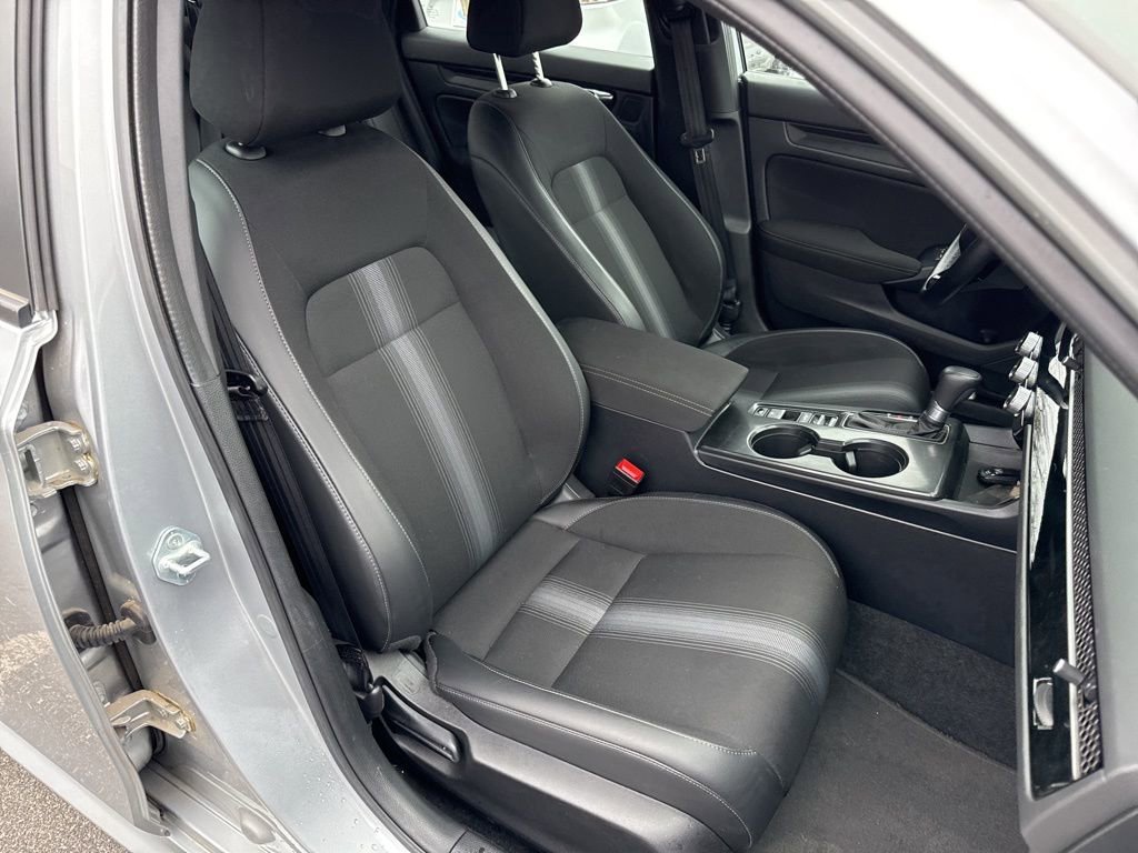 Used 2025 Honda Civic Sport image 13