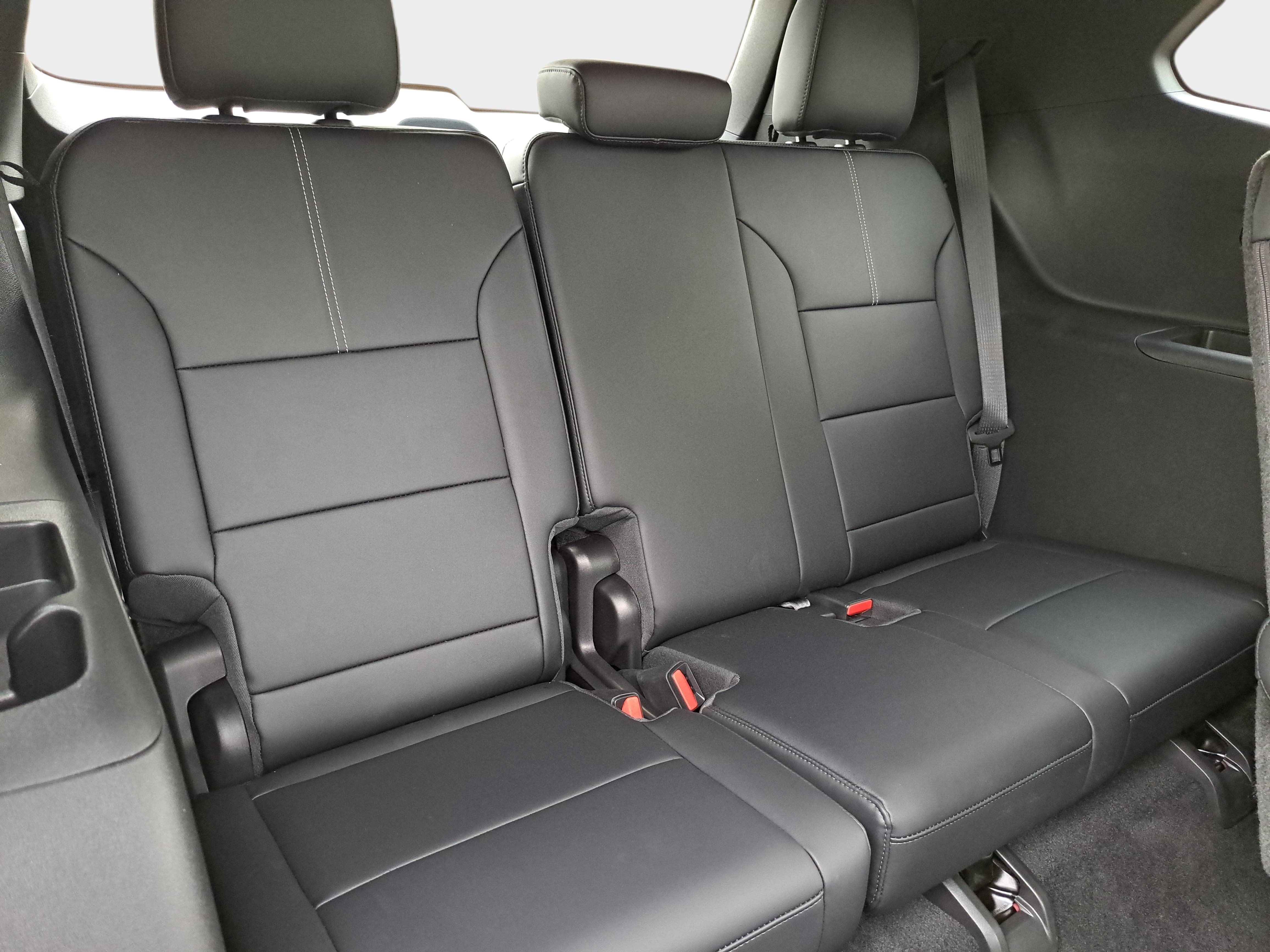 Used 2026 GMC Acadia Elevation w/ Elevation Premium Package image 12