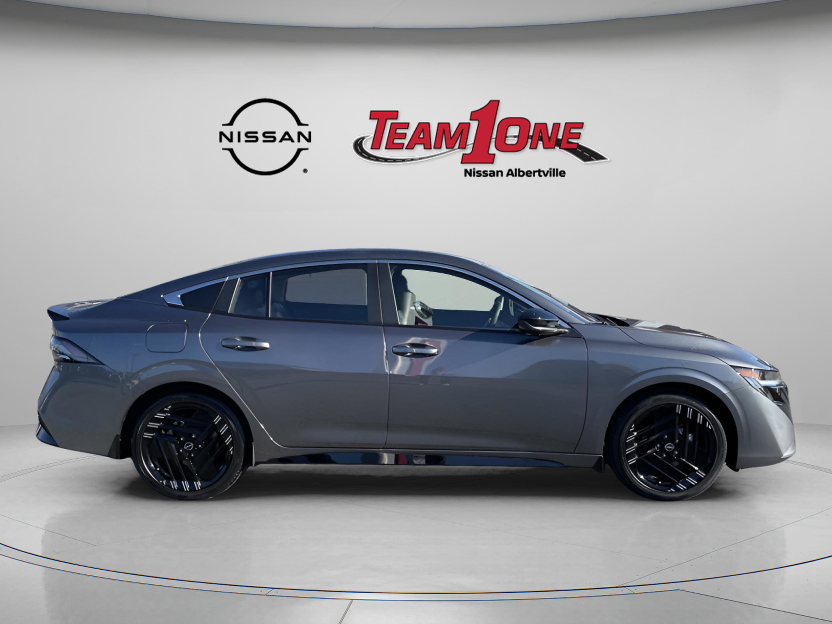 New 2026 Nissan Sentra SR w/ SR Premium Package FWD image 6