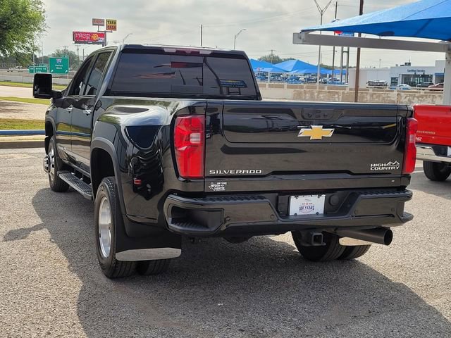 Used 2024 Chevrolet Silverado 3500 High Country image 4