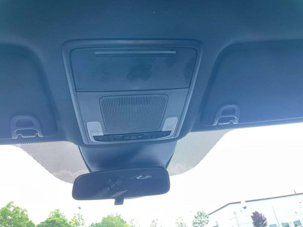 Certified 2025 Honda Pilot Sport image 11