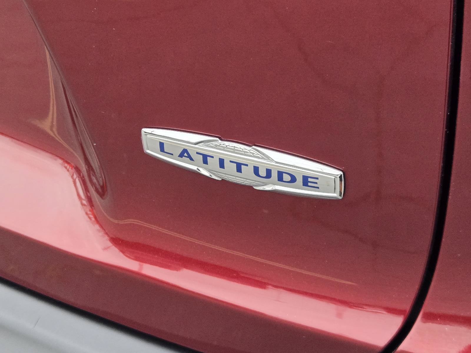 Certified 2021 Jeep Cherokee Latitude FWD image 32