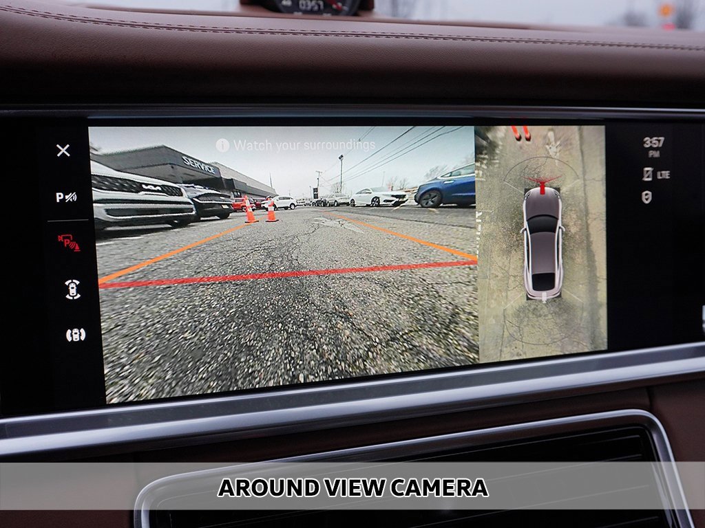 Used 2023 Porsche Panamera 4 Platinum Edition image 7