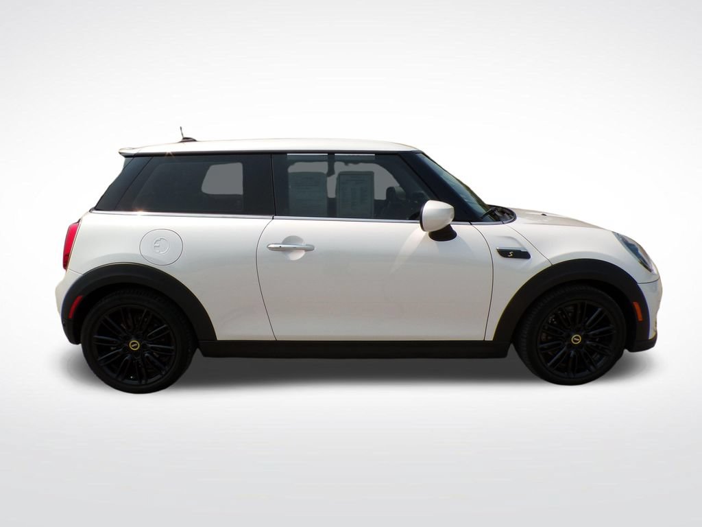 Used 2024 MINI Cooper SE FWD image 6