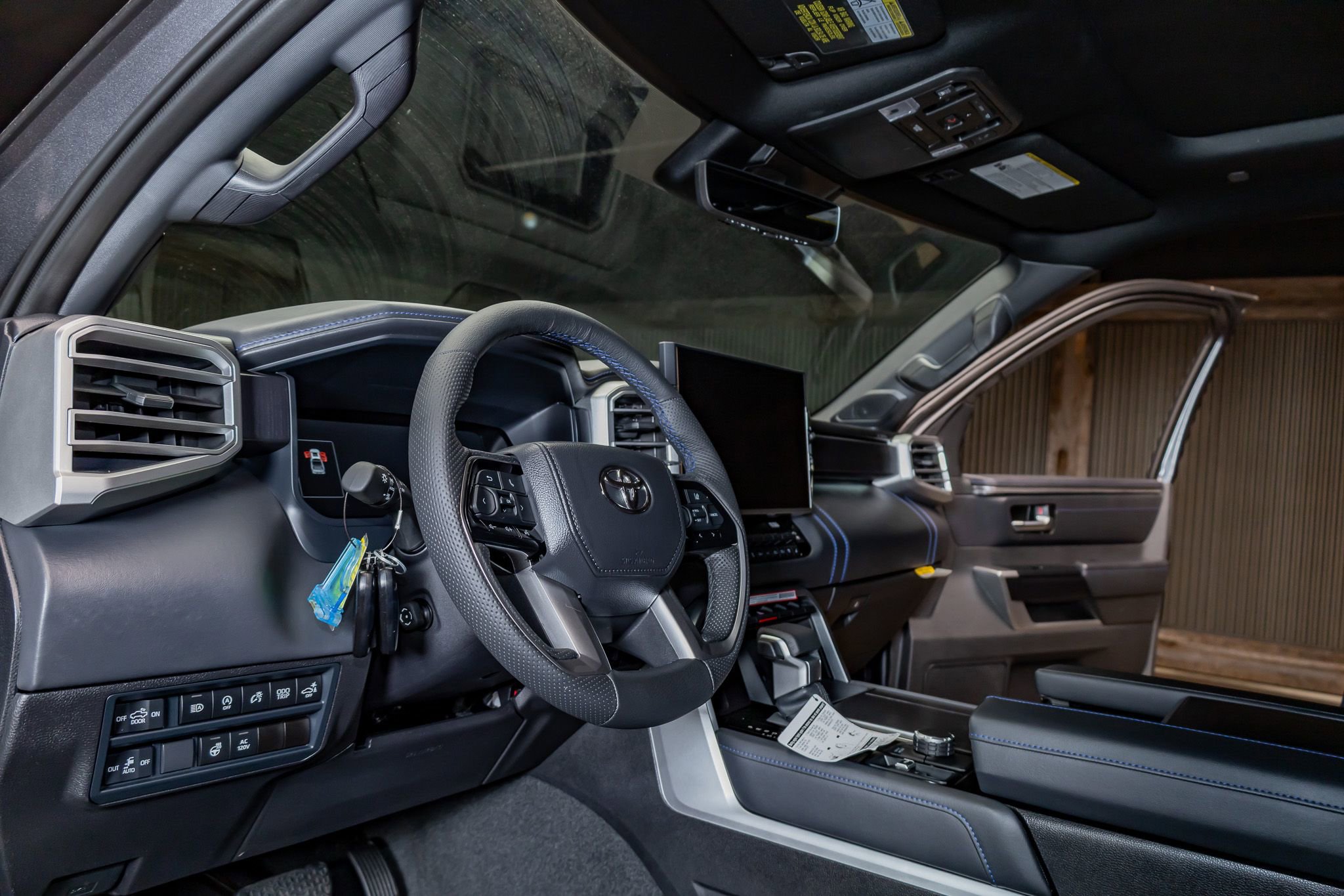 Used 2025 Toyota Tundra Platinum image 17