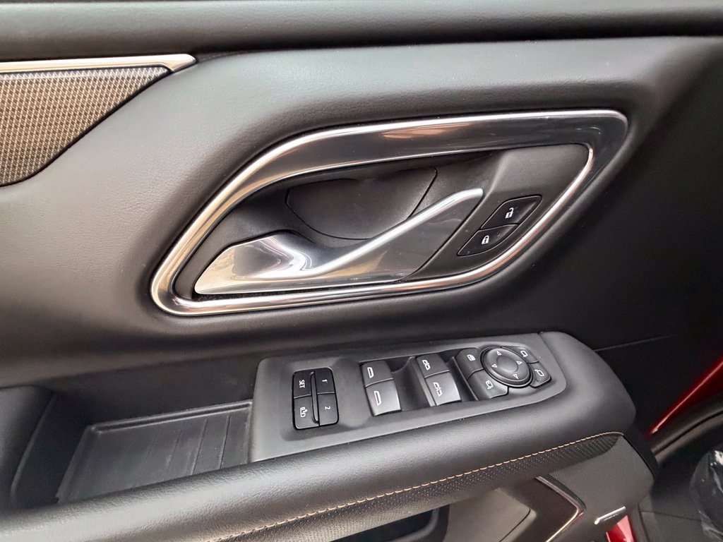 Used 2023 GMC Yukon XL AT4 w/ LPO, Floor Liner Package AWD/4WD image 47