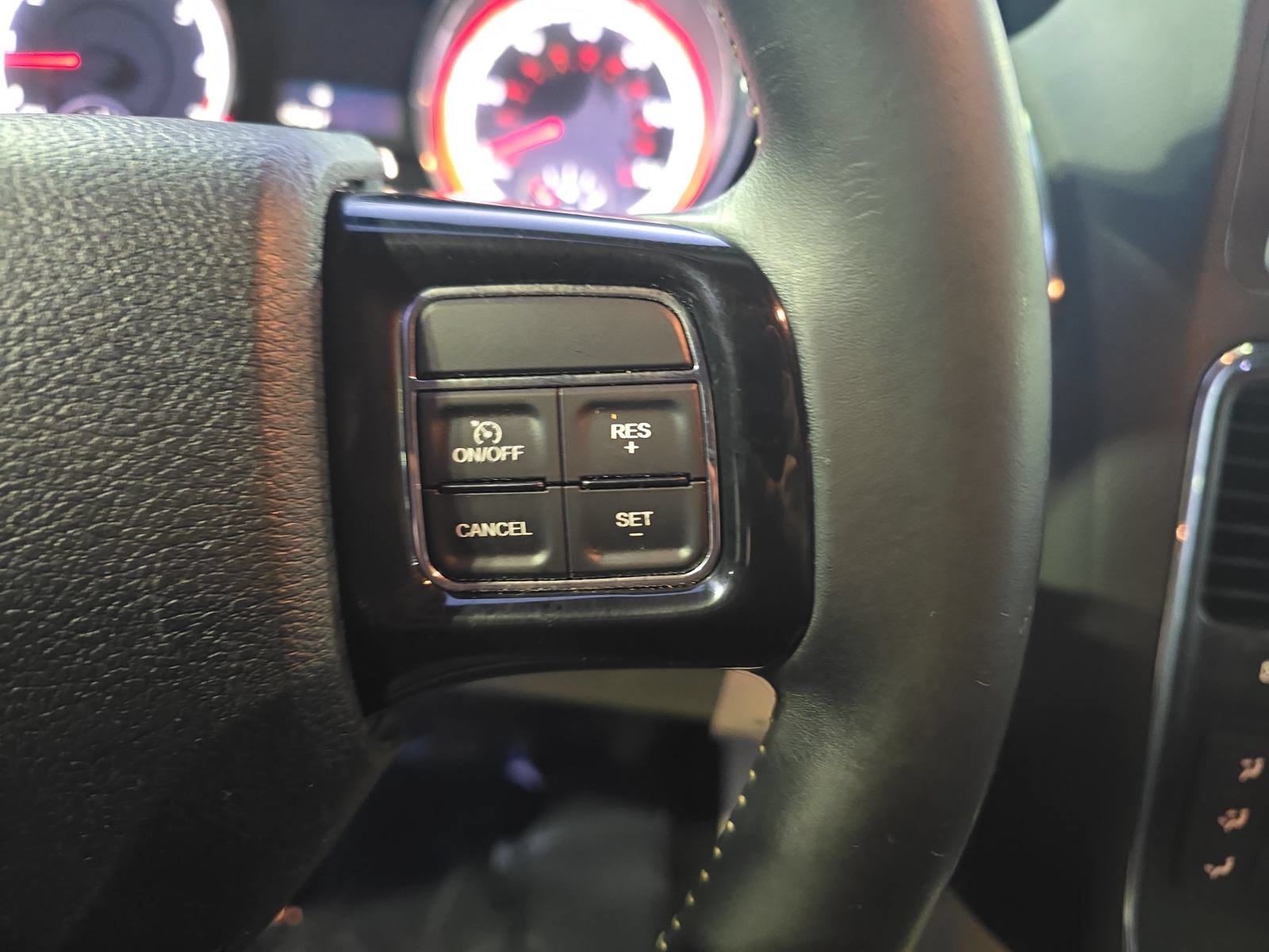 Used 2017 Dodge Grand Caravan SXT FWD image 18