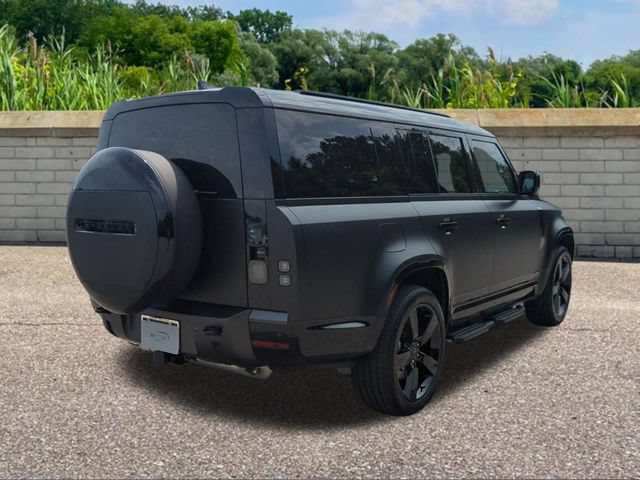 New 2026 Land Rover Defender 130 X-Dynamic SE AWD/4WD image 4