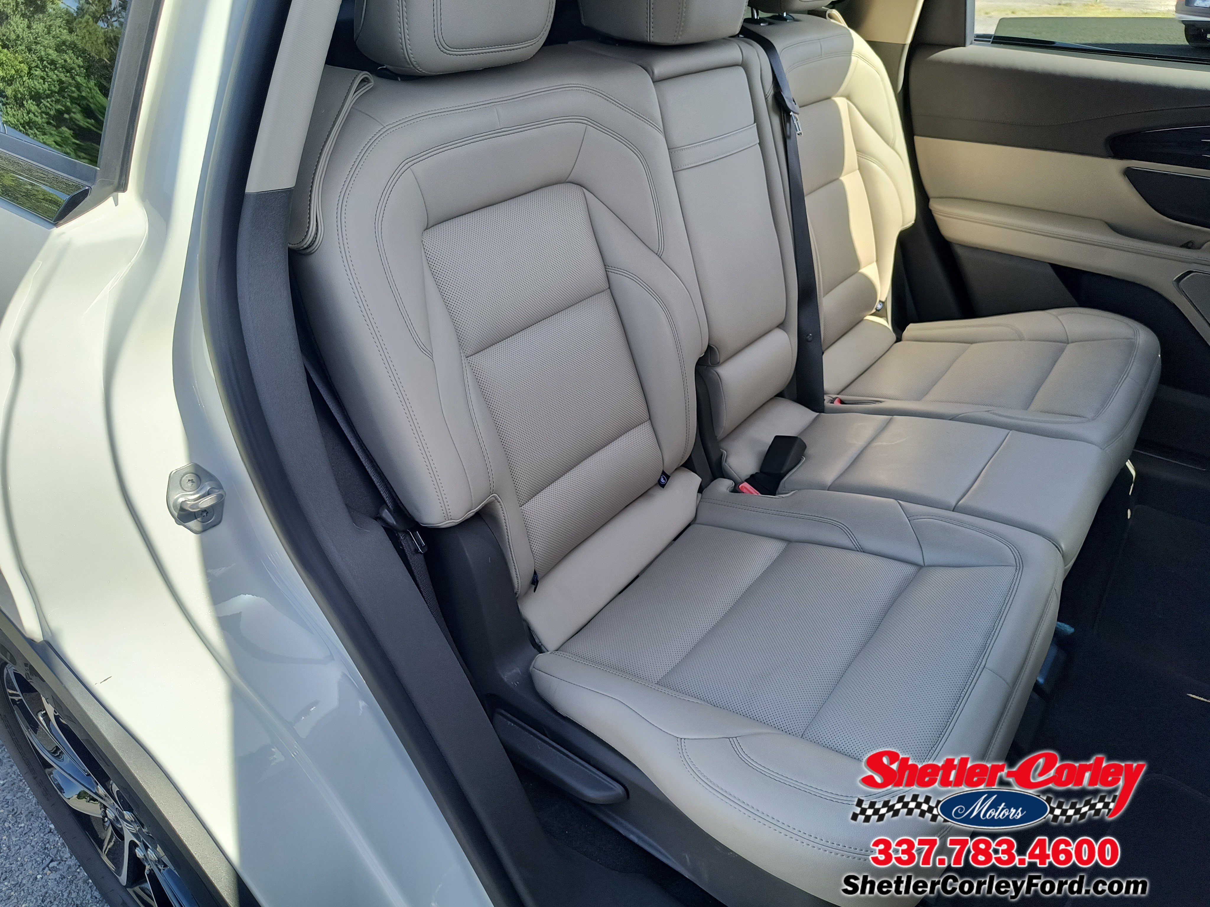 Used 2024 Lincoln Nautilus Premier w/ Equipment Group 102A image 25