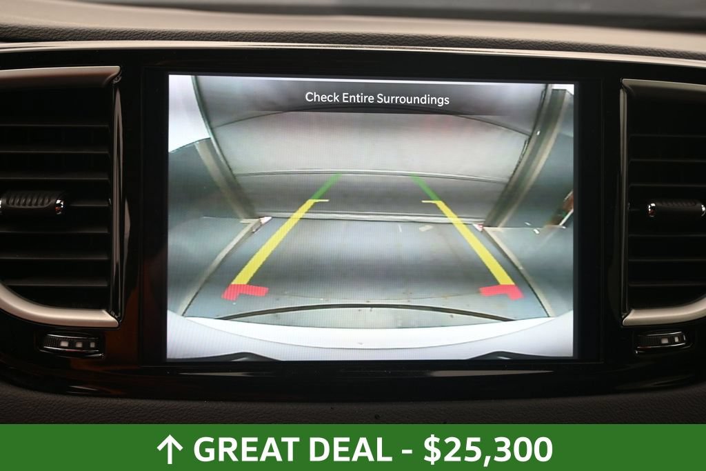 Used 2025 Chrysler Pacifica Select FWD image 31