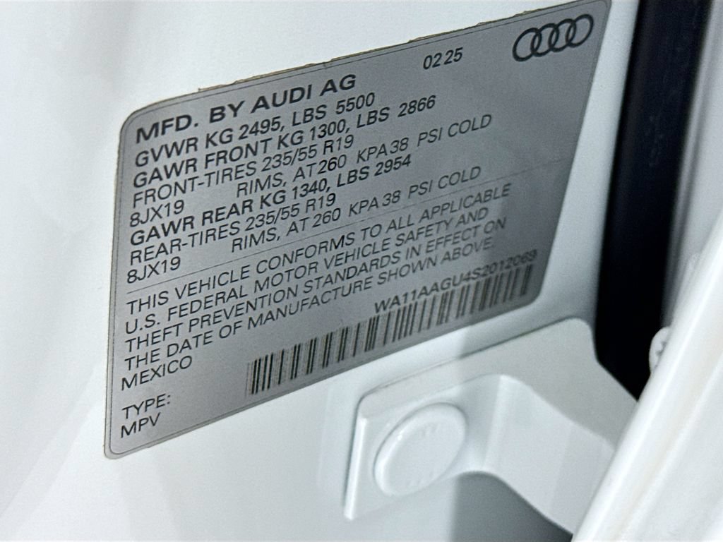 Certified 2025 Audi Q5 Premium AWD/4WD image 35